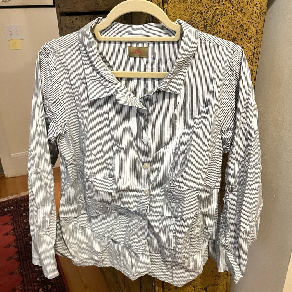 Tulip button up Blouse. Size small.